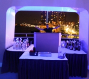 pa.TopDeckBar