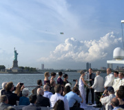 Wedding at Statue